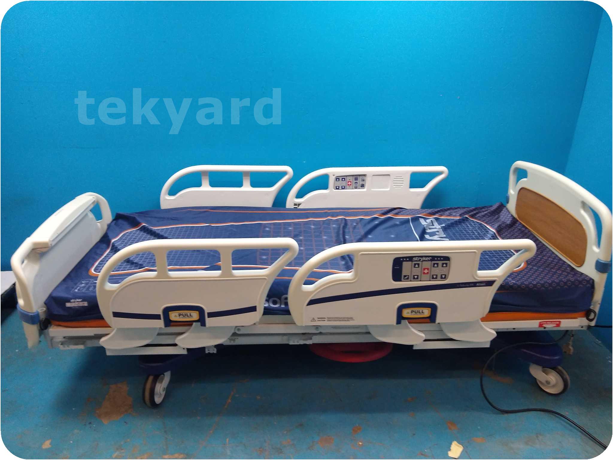 tekyard, LLC. - 308668-Stryker 3002 S3 Hospital Bed